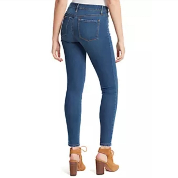 Jessica Simpson Kiss Me Skinny Jeans Pants - Picture 2 of 12
